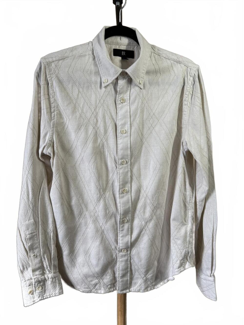 BR White Long Sleeve Button-Up Shirt with Subtle Pattern
